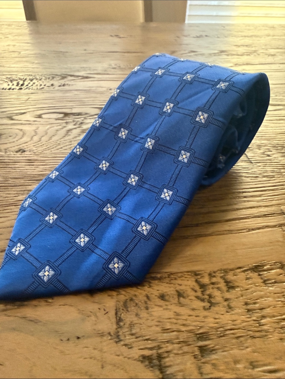 Donald J. Trump Signature Collection Men's Blue Geometric Silk Tie